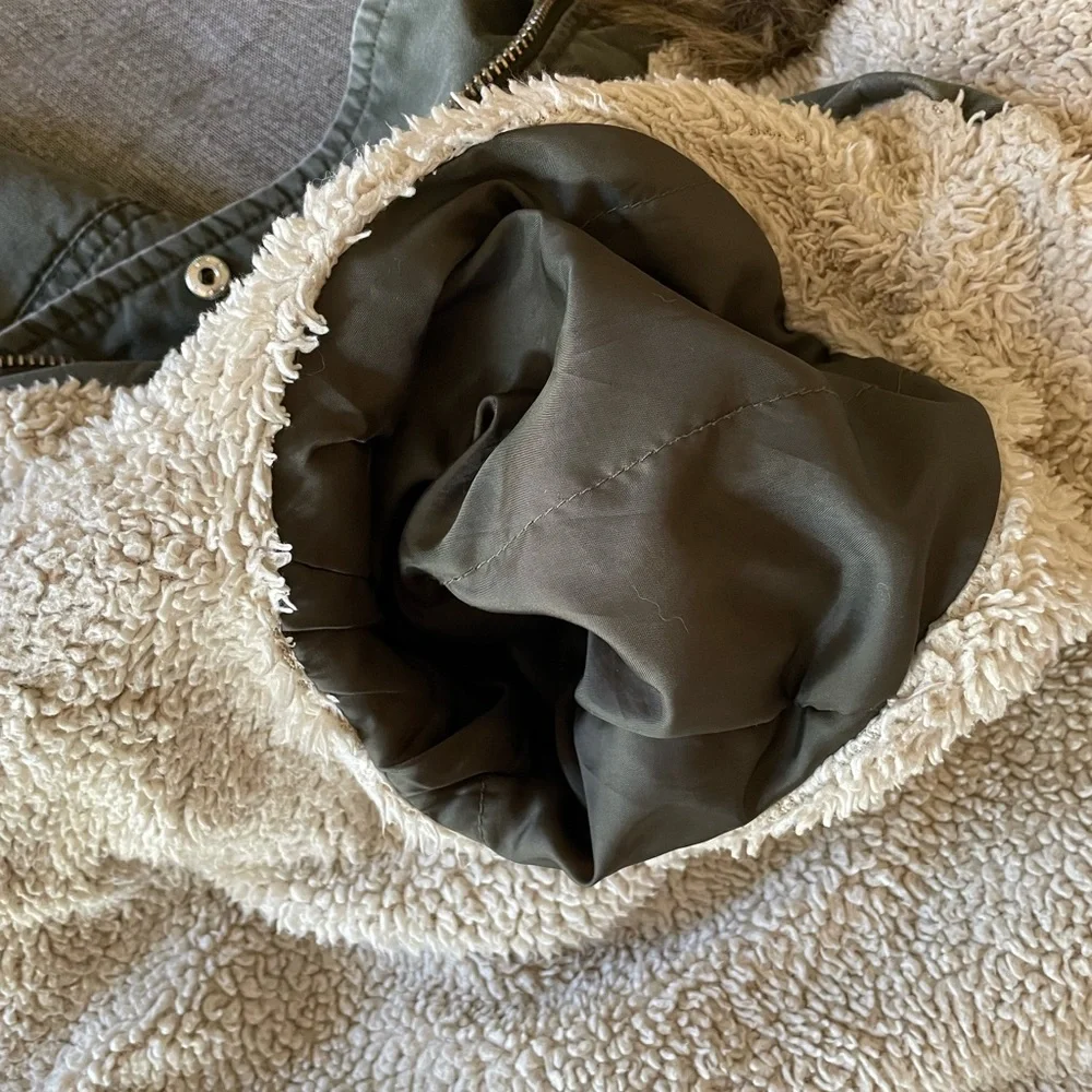 Divided | Olive Green Pile Lined Parka Fur Hood | Size 6 - Picture 11 of 12